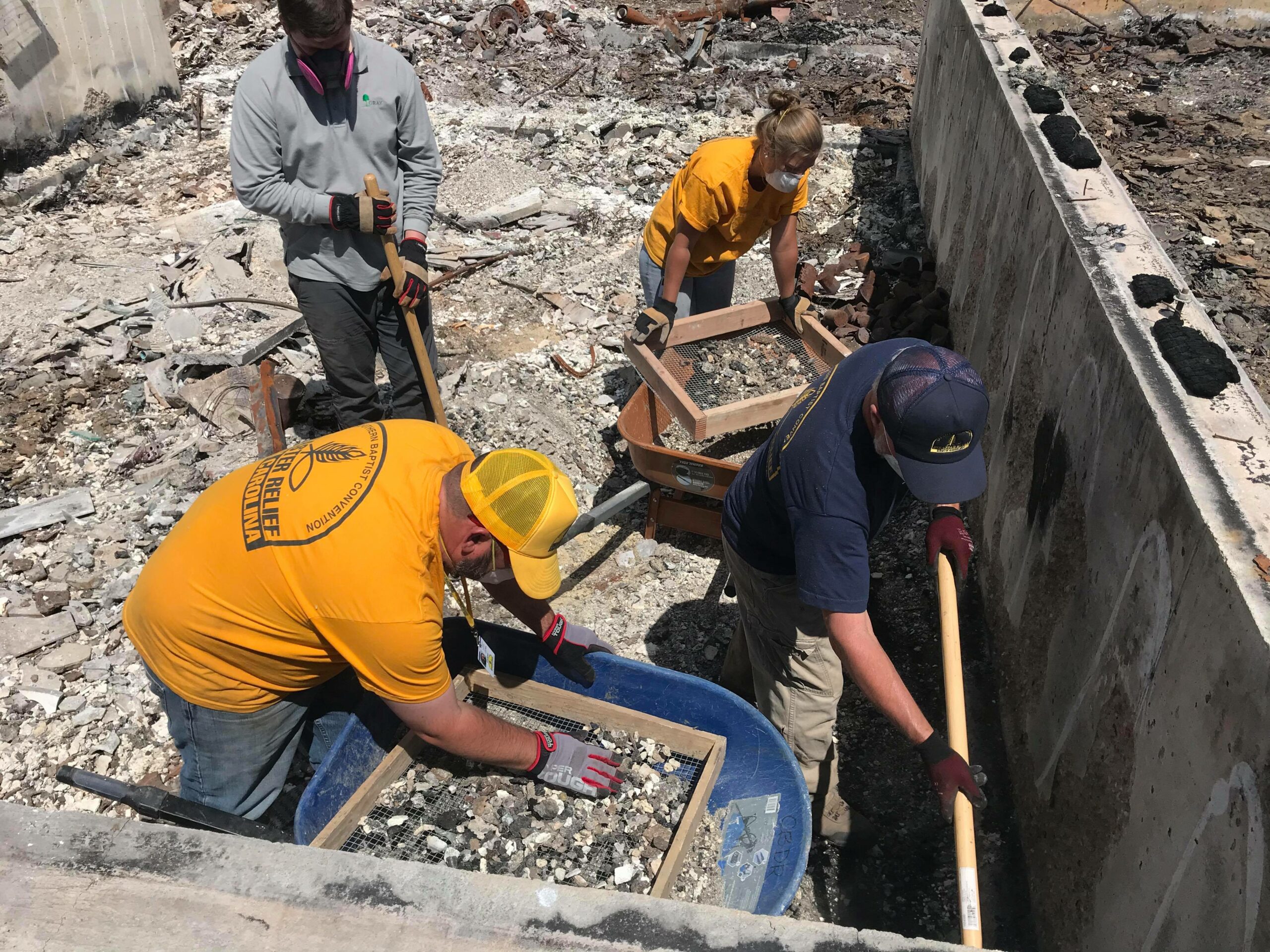 SC Team Serves in Colorado